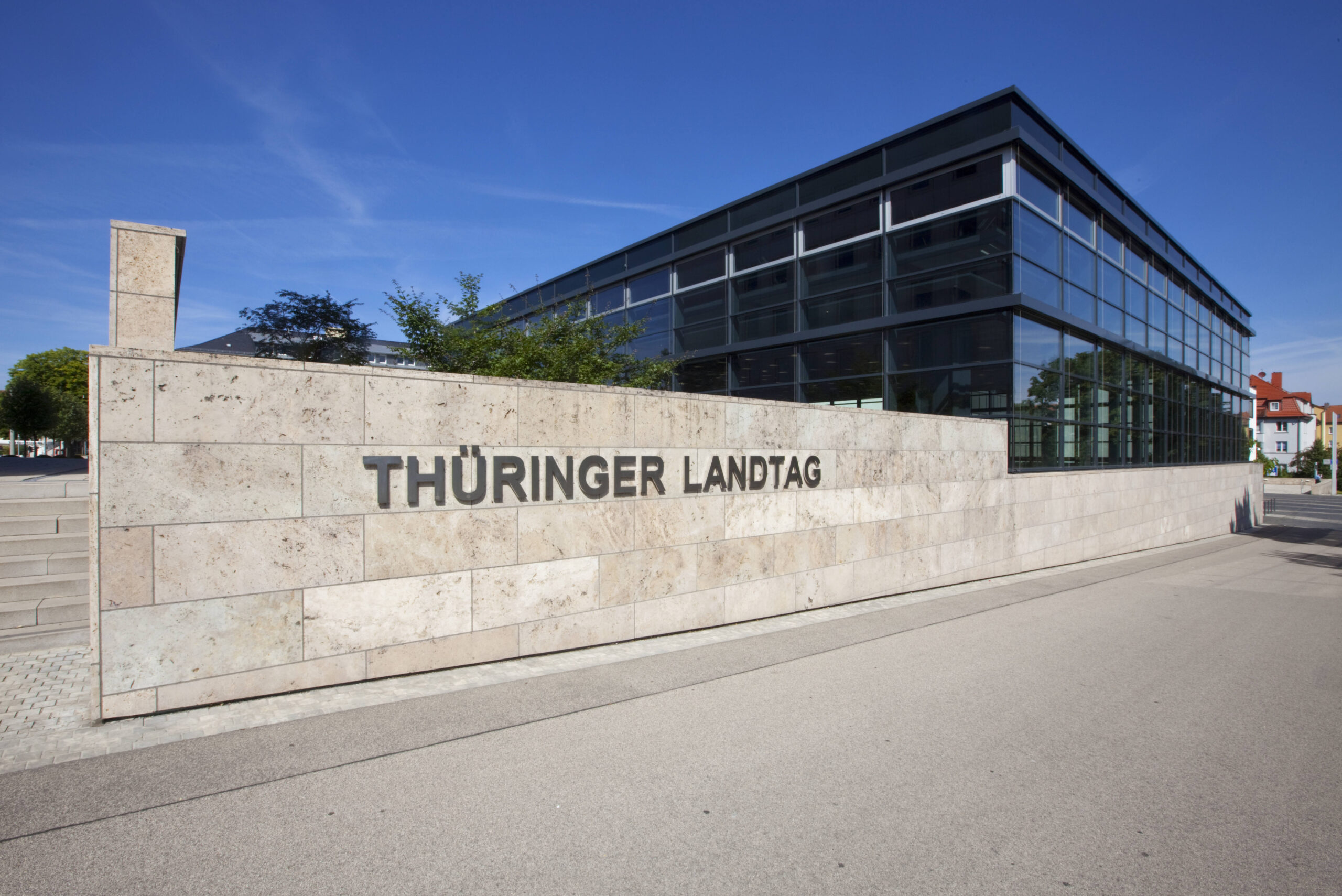 Ein Foto des Thüringer Landtags in Erfurt
